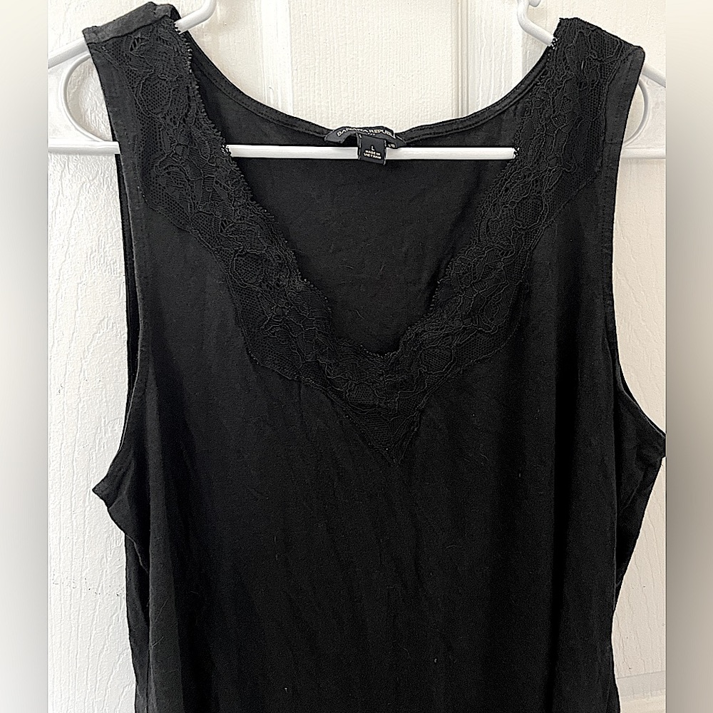Black Lace V-Neck Soft Sleeveless Tank Banana Republic